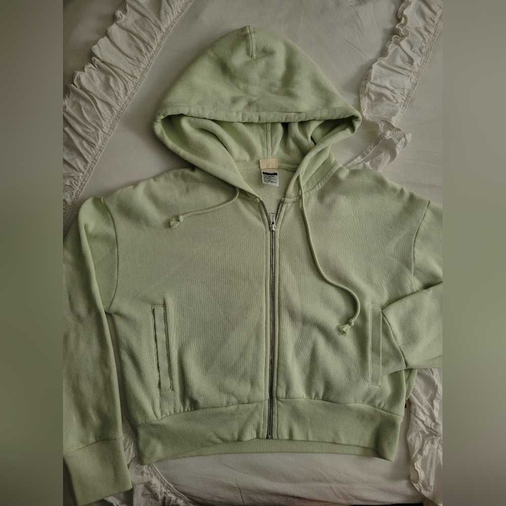 Levi's cropped zip up